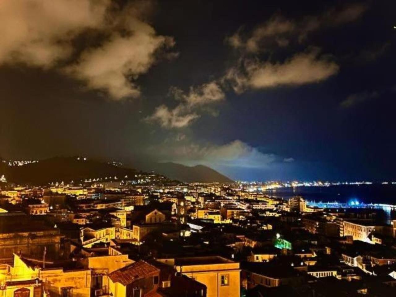 شقة Ti Racconto Il Mare ساليرنو المظهر الخارجي الصورة